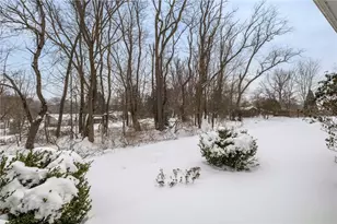 4360 Hemlock Cir, Hampton, PA 15101 - Photo 11