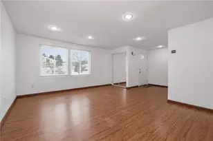 4360 Hemlock Cir, Hampton, PA 15101 - Photo 5