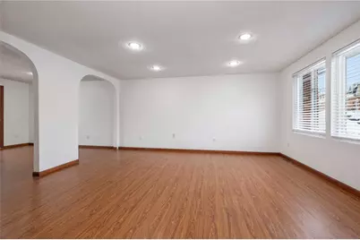 4360 Hemlock Cir, Hampton, PA 15101 - Photo 3