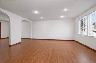 4360 Hemlock Cir, Hampton, PA 15101 - Photo 3