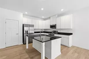 2730 Marra Dr, Hampton, PA 15044 - Photo 5