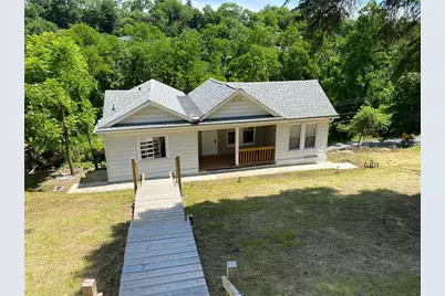 61 Pointview Rd, Pittsburgh, PA 15227 - Photo 1
