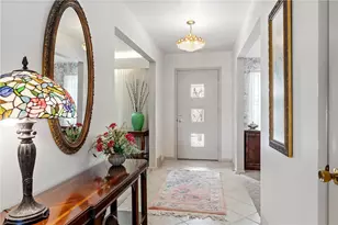 108 Highland Dr, Peters Township, PA 15317 - Photo 5