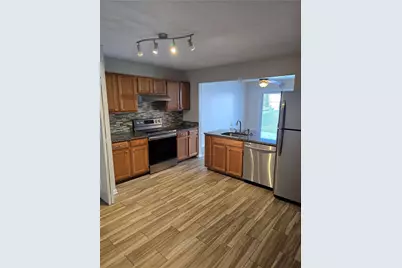 1492 Yorktown, Cecil, PA 15055 - Photo 5