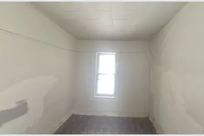 609 E 4th St, Oil City, PA 16301 - Photo 5