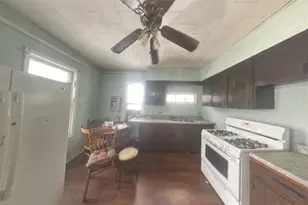 609 E 4th St, Oil City, PA 16301 - Photo 17