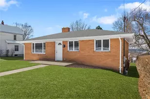 310 Hamilton Ave, Farrell, PA 16121 - Photo 33