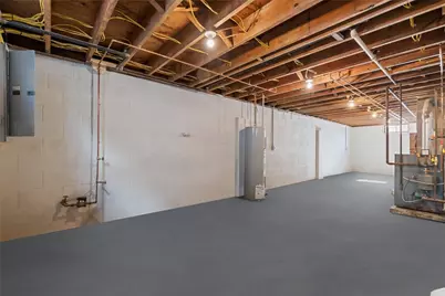 310 Hamilton Ave, Farrell, PA 16121 - Photo 25