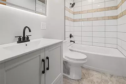 310 Hamilton Ave, Farrell, PA 16121 - Photo 19