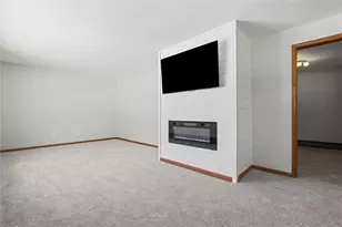 310 Hamilton Ave, Farrell, PA 16121 - Photo 5