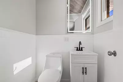 310 Hamilton Ave, Farrell, PA 16121 - Photo 15