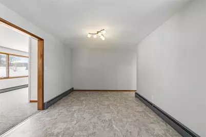 310 Hamilton Ave, Farrell, PA 16121 - Photo 11