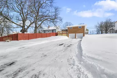 310 Hamilton Ave, Farrell, PA 16121 - Photo 29