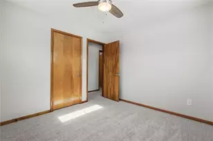 310 Hamilton Ave, Farrell, PA 16121 - Photo 23