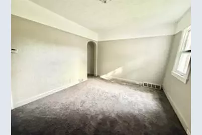 864 Vankirk St, Clairton, PA 15025 - Photo 9