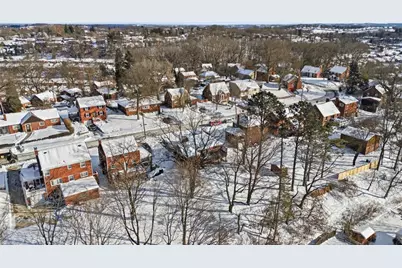 376 McClellan Dr, Pittsburgh, PA 15236 - Photo 9