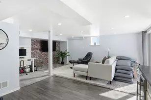 376 McClellan Dr, Pittsburgh, PA 15236 - Photo 35