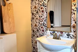 421 W Diamond St, Butler, PA 16001 - Photo 17