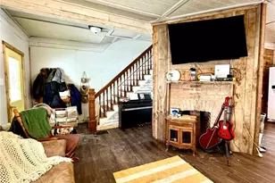 421 W Diamond St, Butler, PA 16001 - Photo 13