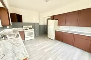 864 Vankirk St, Clairton, PA 15025 - Photo 3