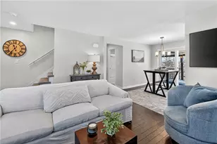 19 Locust Ln, Pittsburgh, PA 15241 - Photo 5