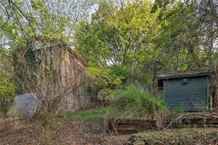 2040 Laketon Rd, Pittsburgh, PA 15221 - Photo 25