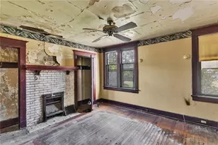 2040 Laketon Rd, Pittsburgh, PA 15221 - Photo 9