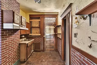 2040 Laketon Rd, Pittsburgh, PA 15221 - Photo 17