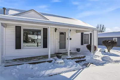 96 N Crescent Dr, Hermitage, PA 16148 - Photo 3