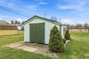 96 N Cres Dr, Hermitage, PA 16148 - Photo 21