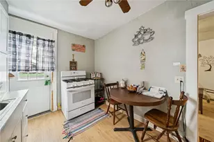 745 Anaheim St, Pittsburgh, PA 15219 - Photo 13