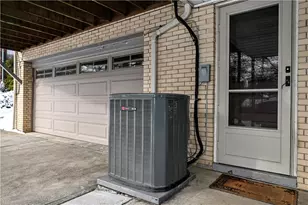 4355 E Barlind Dr, Pittsburgh, PA 15227 - Photo 35