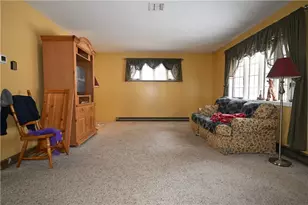 4355 E Barlind Dr, Pittsburgh, PA 15227 - Photo 9