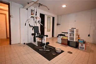 4355 E Barlind Dr, Pittsburgh, PA 15227 - Photo 31