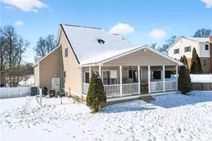 133 Janyce Dr, Hempfield Township, PA 15601 - Photo 5