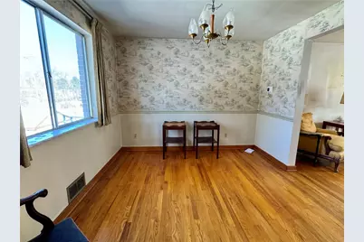 133 Spartan Dr, Bethel Park, PA 15102 - Photo 11