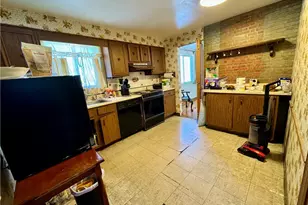 133 Spartan Dr, Bethel Park, PA 15102 - Photo 17