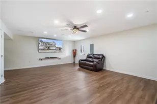 171 Lockeed Dr, Moon/Crescent Twp, PA 15108 - Photo 25