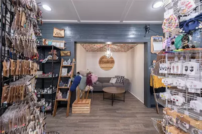 417 S Center Ave, Hempfield Township, PA 15672 - Photo 5