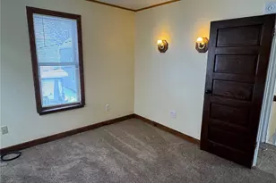 227 Amy Ave, Butler, PA 16001 - Photo 9