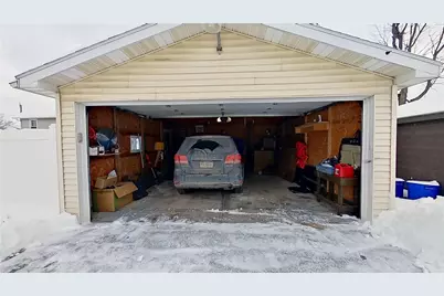 910 Temple Ave, New Castle, PA 16101 - Photo 11