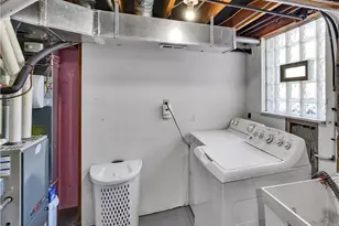 422 Dunbar Dr, Wilkins Township, PA 15235 - Photo 23