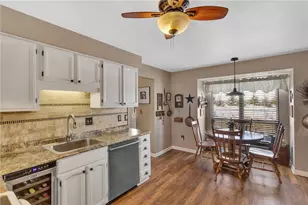 422 Edgetree Ln, Murrysville, PA 15668 - Photo 11