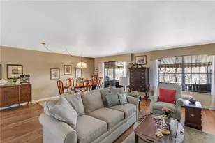 422 Edgetree Ln, Murrysville, PA 15668 - Photo 9