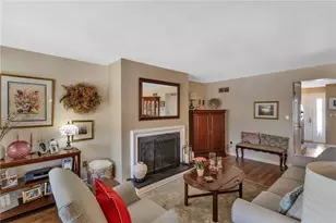 422 Edgetree Ln, Murrysville, PA 15668 - Photo 7