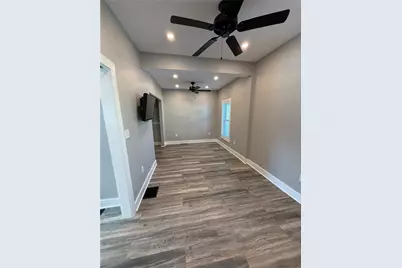 28 Bredin Ave, Twp of But SW, PA 16045 - Photo 31