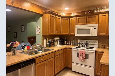 129 S Buhl Farm Drive, Hermitage, PA 16148 - Photo 9