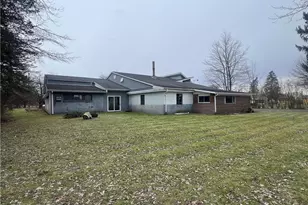 129 S Buhl Farm Dr, Hermitage, PA 16148 - Photo 5