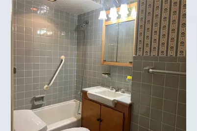 129 S Buhl Farm Drive, Hermitage, PA 16148 - Photo 17