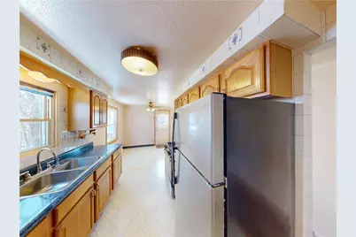 135 Thomas Ave, Butler, PA 16001 - Photo 9